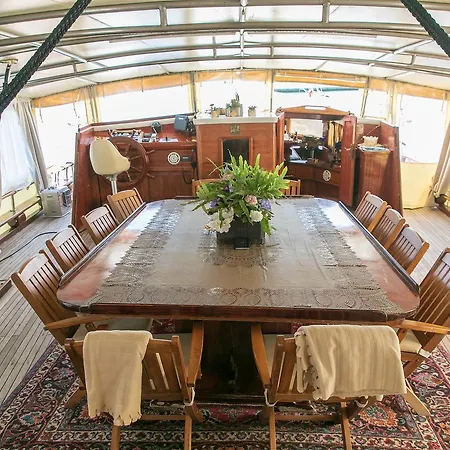 بوتيل Boat San Marco