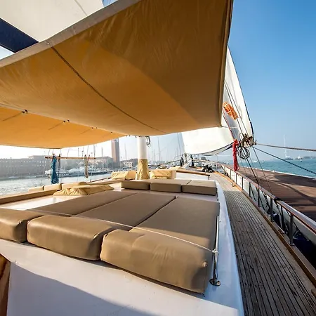 Boat San Marco البندقية
