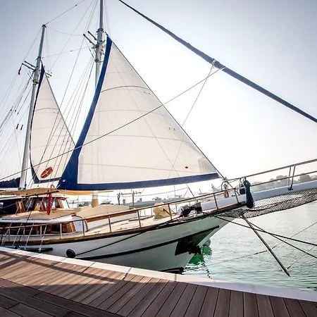 Boat San Marco بوتيل *